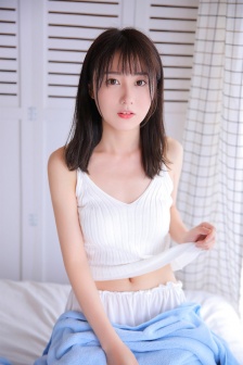 明星专题：李佳
